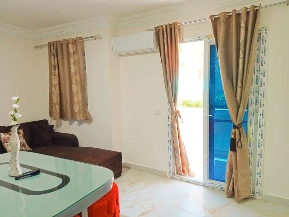 Renzo -   Property 500