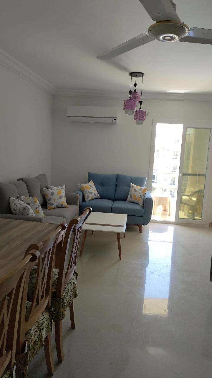 Renzo -   Property 502