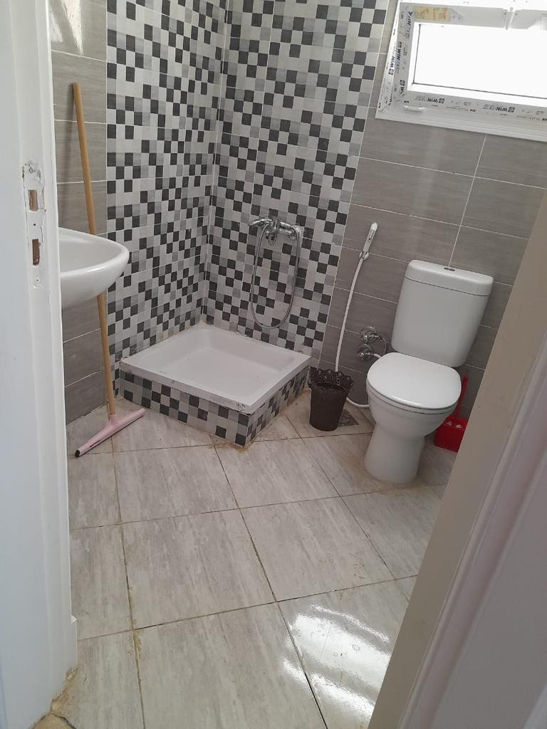 Renzo -   Property 503