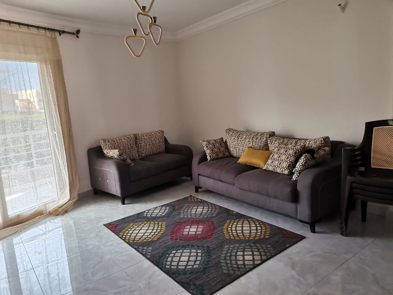 Renzo -   Property 504