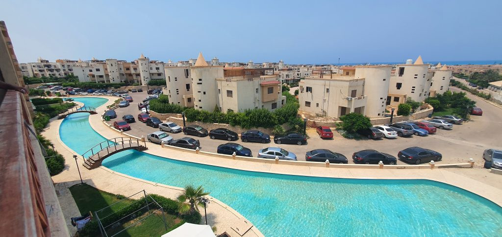 Renzo -   شاليه للايجار قرية ديمور الكيلو ٧٥ غرفتين مكيفين