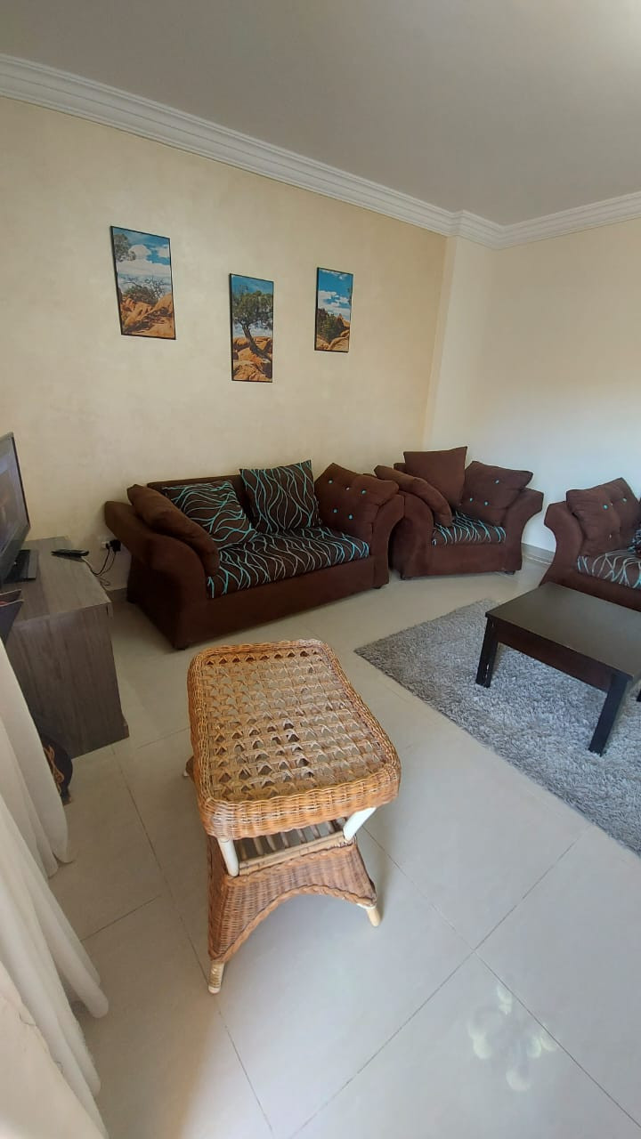 Renzo -   شاليه للايجار قرية ديمور الكيلو ٧٥ غرفتين مكيفين