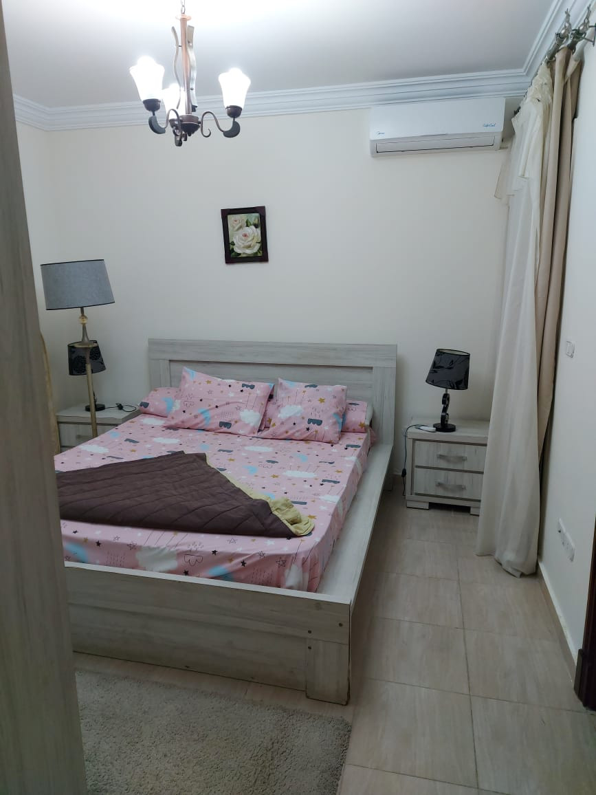 Renzo -   شاليه للايجار قرية ديمور الكيلو ٧٥ غرفتين مكيفين