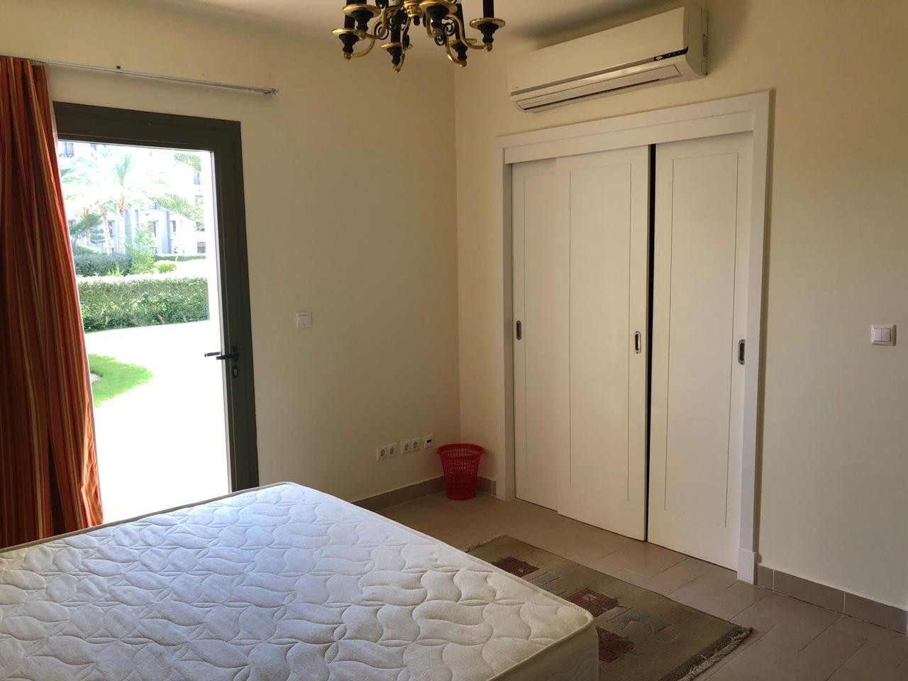 Renzo -   Property 560