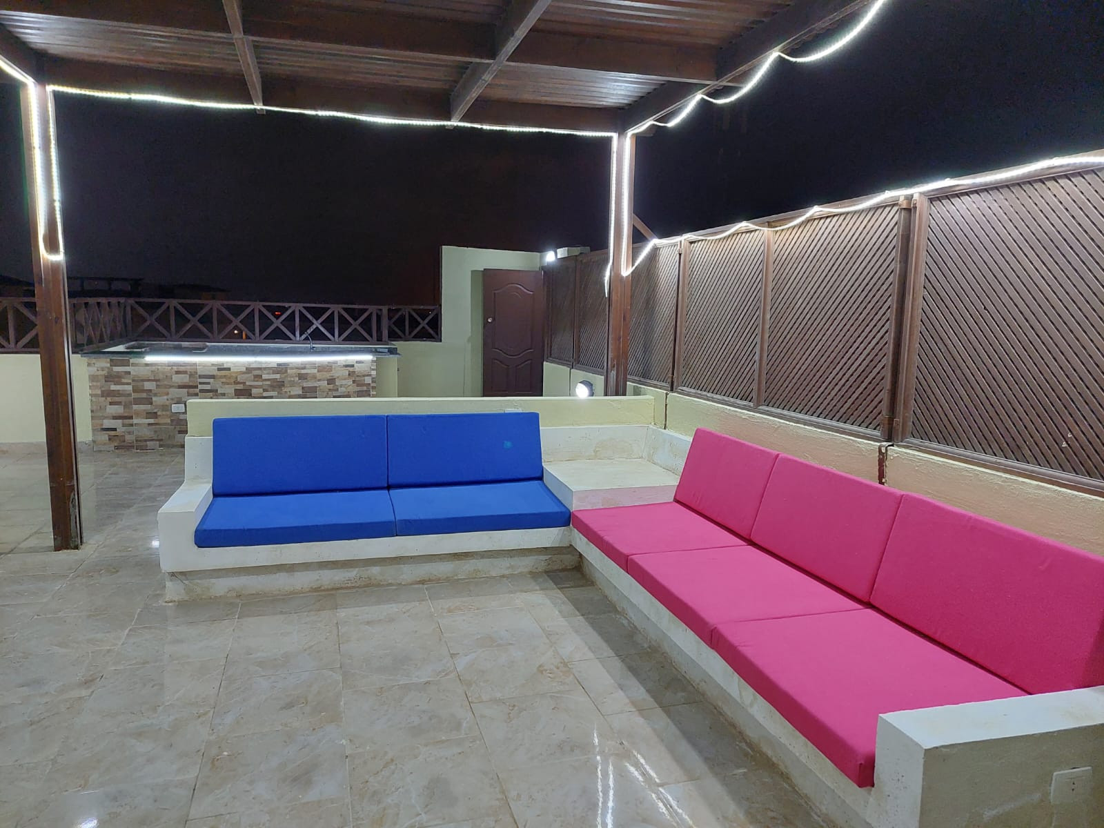 Renzo -   Property 562