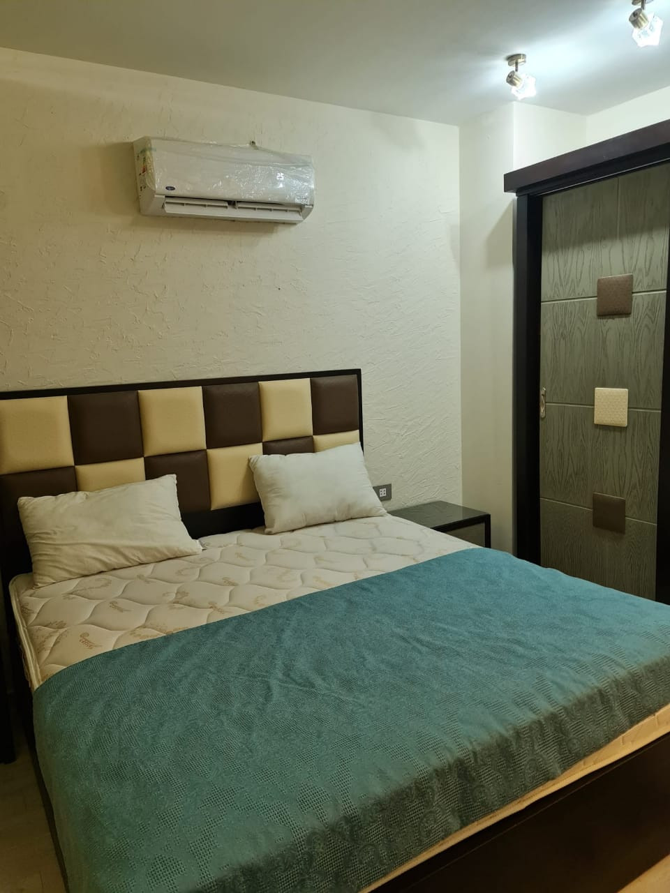 Renzo -   Property 563