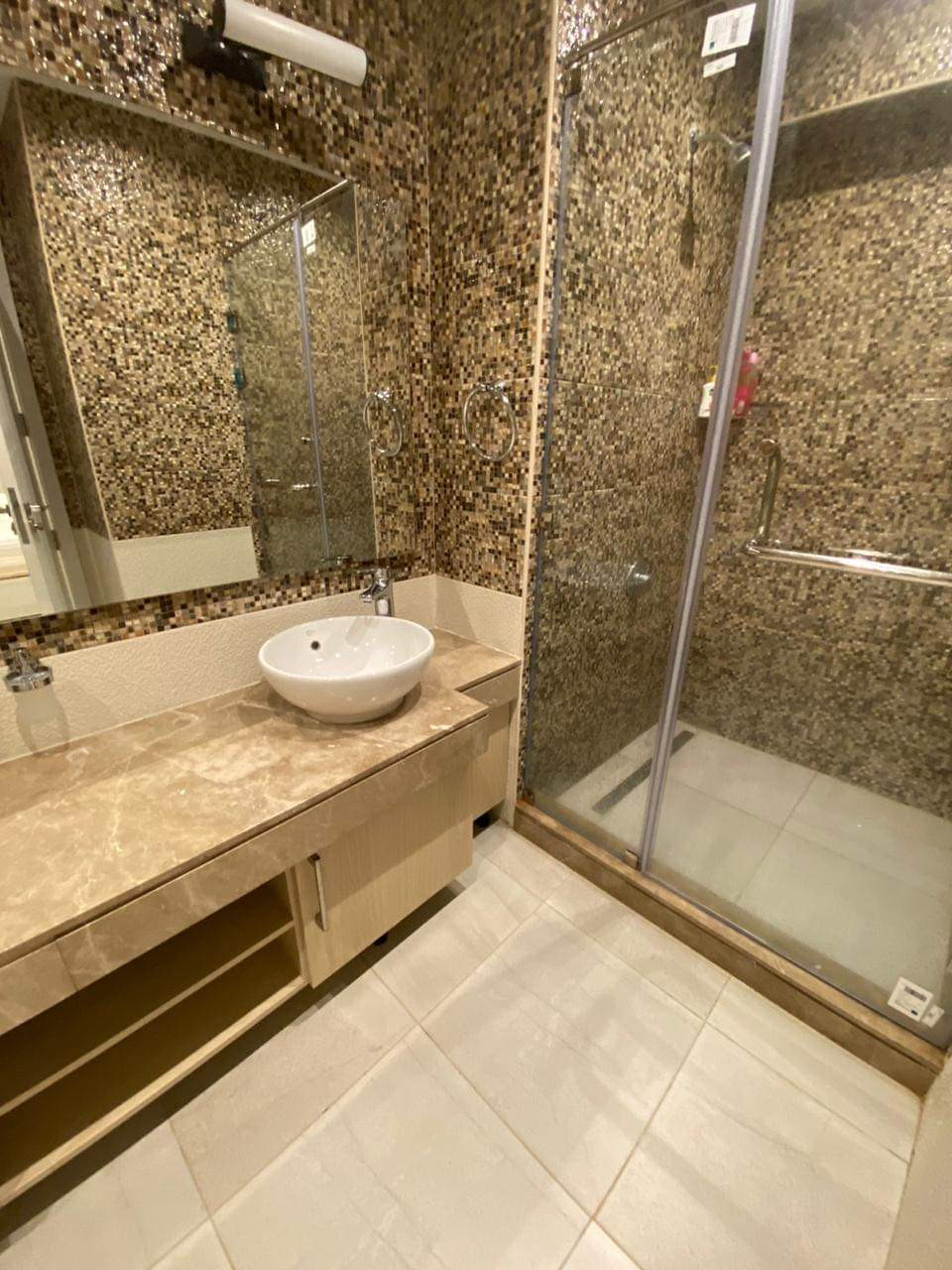 Renzo -   Property 581