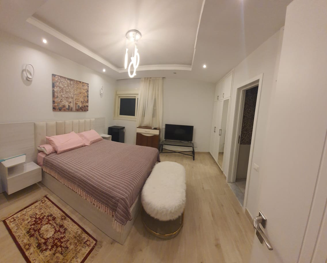 Renzo -   Property 581