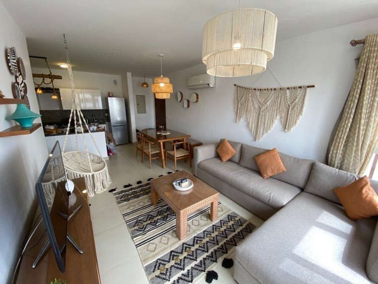 Renzo -   Property 601