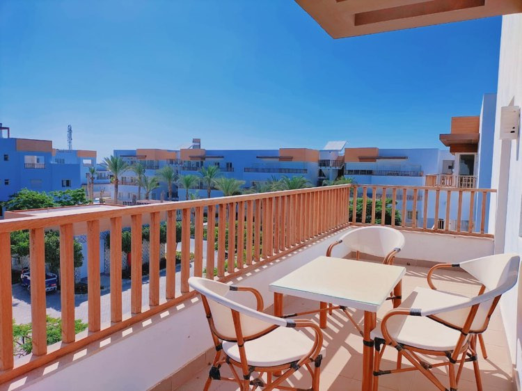 Renzo -   Property 601