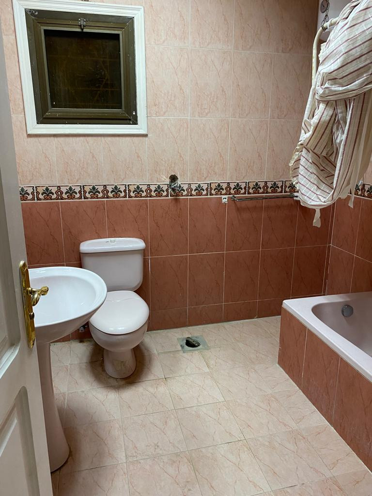 Renzo -   Property 605