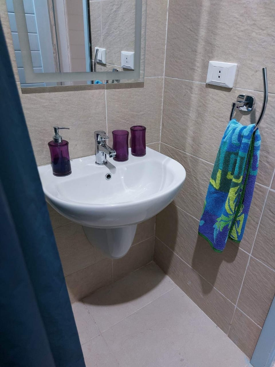 Renzo -   Property 607