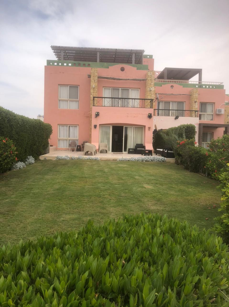 Renzo -   Property 609