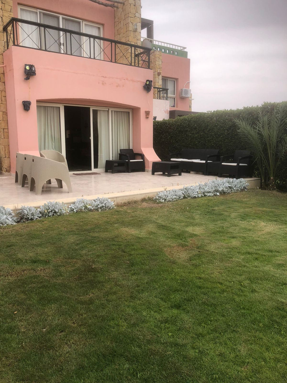 Renzo -   Property 609