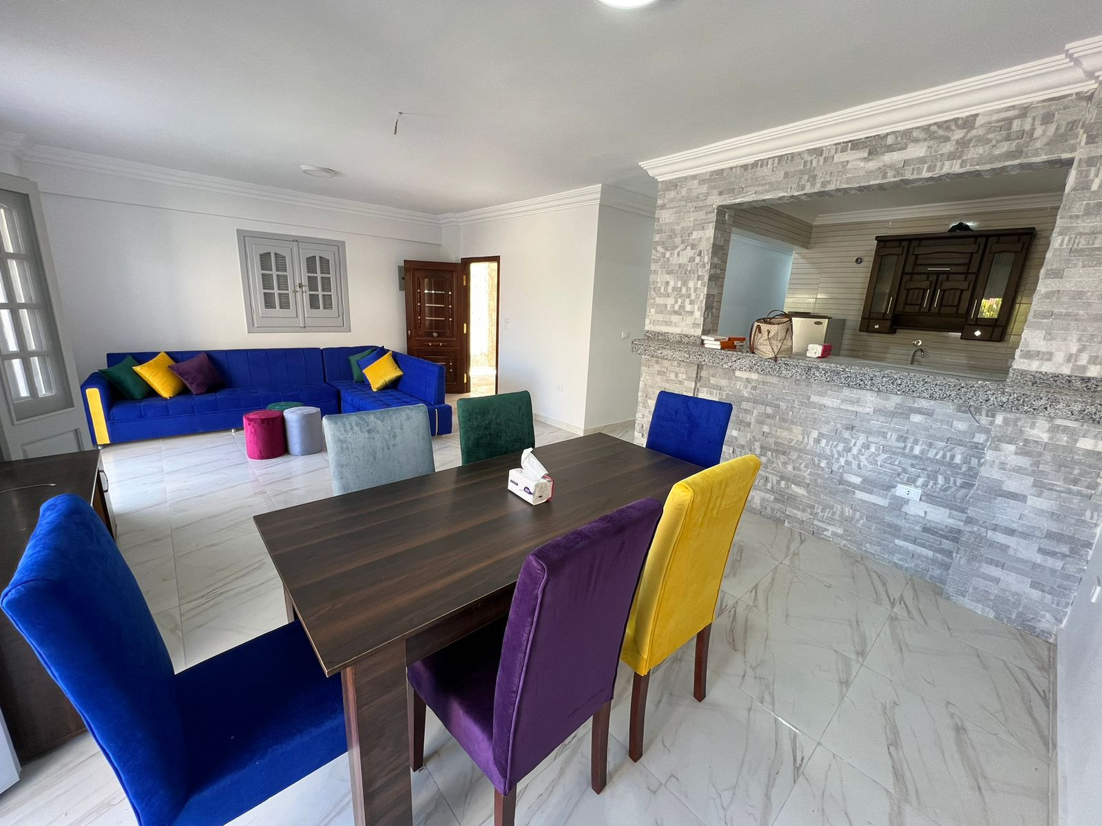 Renzo -   Property 619