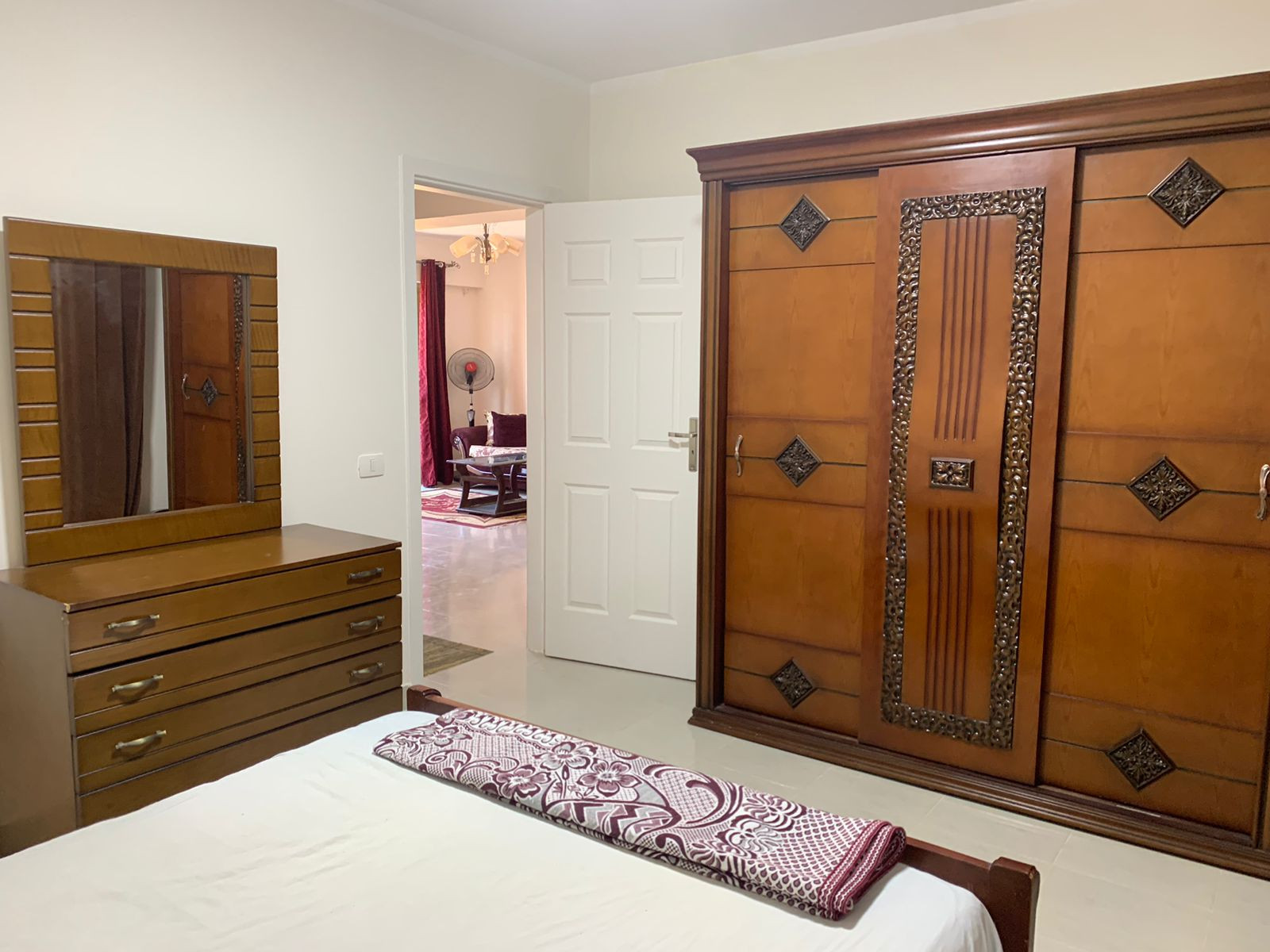  - رنزو Property 705