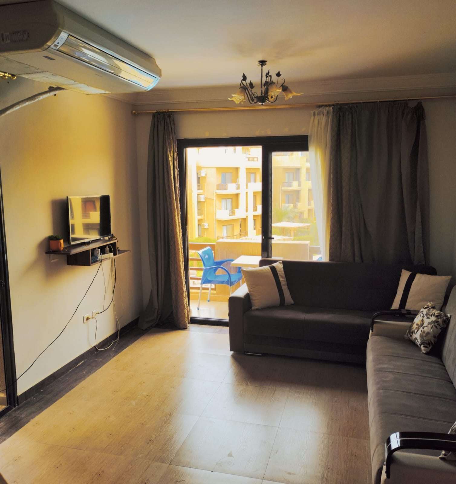 Renzo -   Property 721