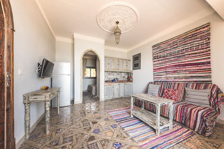 Renzo -   Property 754