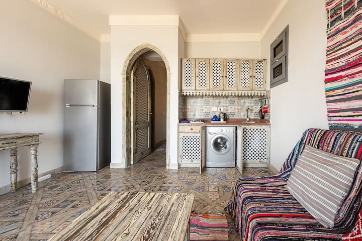 Renzo -   Property 754