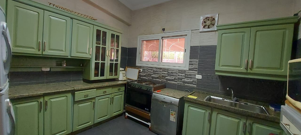 Renzo -   Property 718