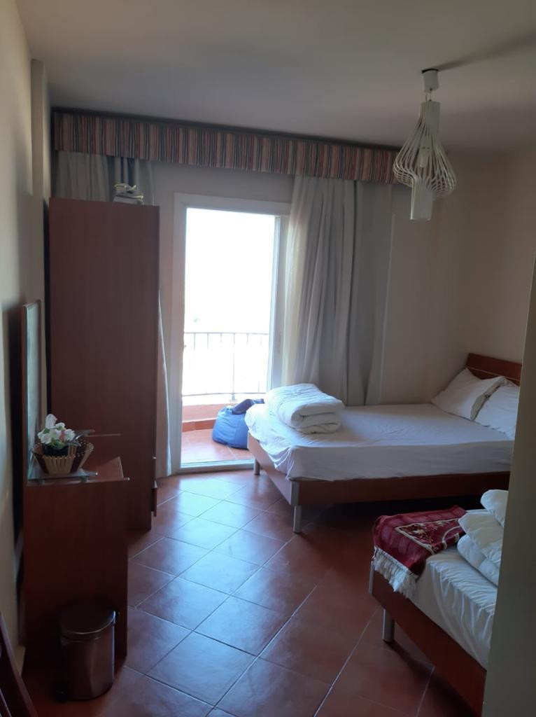 Renzo -   Property 122