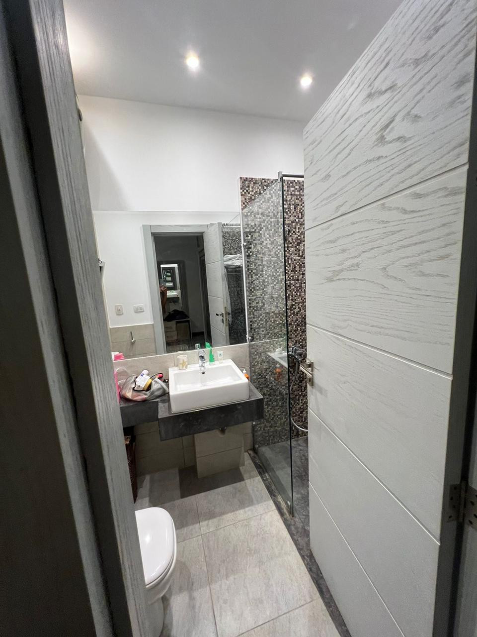 Renzo -   Property 894