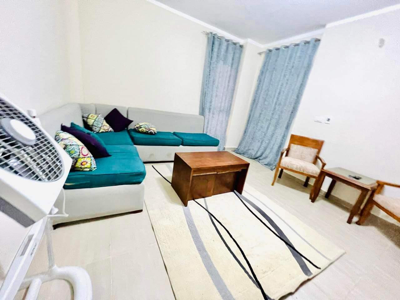 Renzo -   Property 924