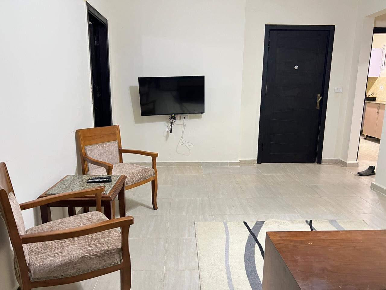 Renzo -   Property 924