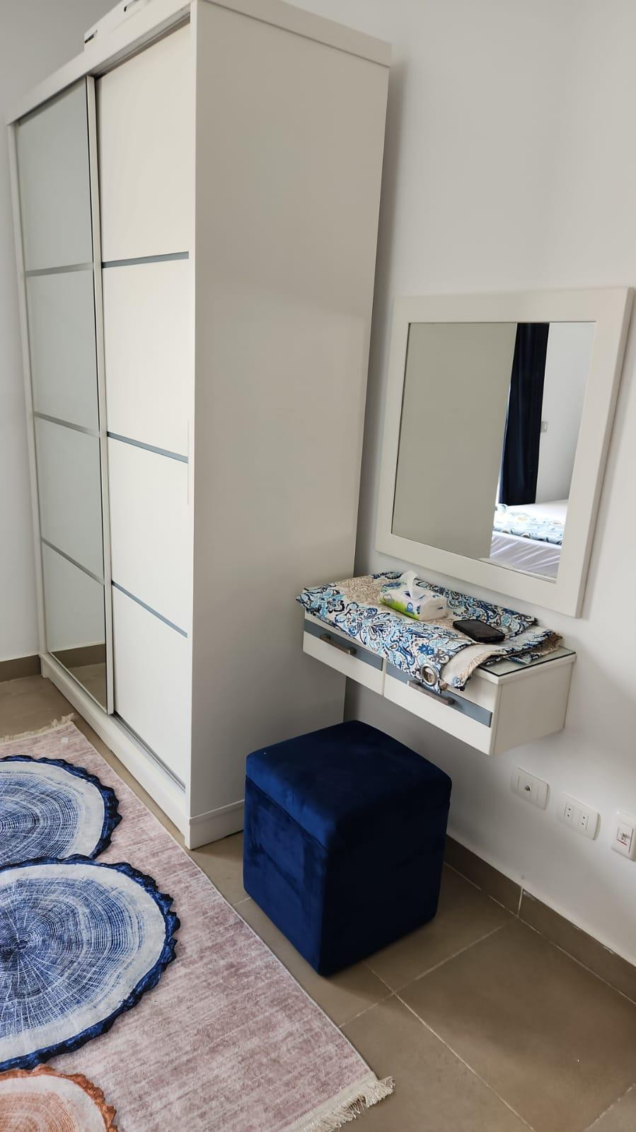 Renzo -   Property 938