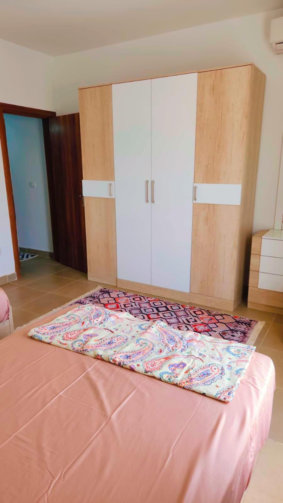 Renzo -   Property 938