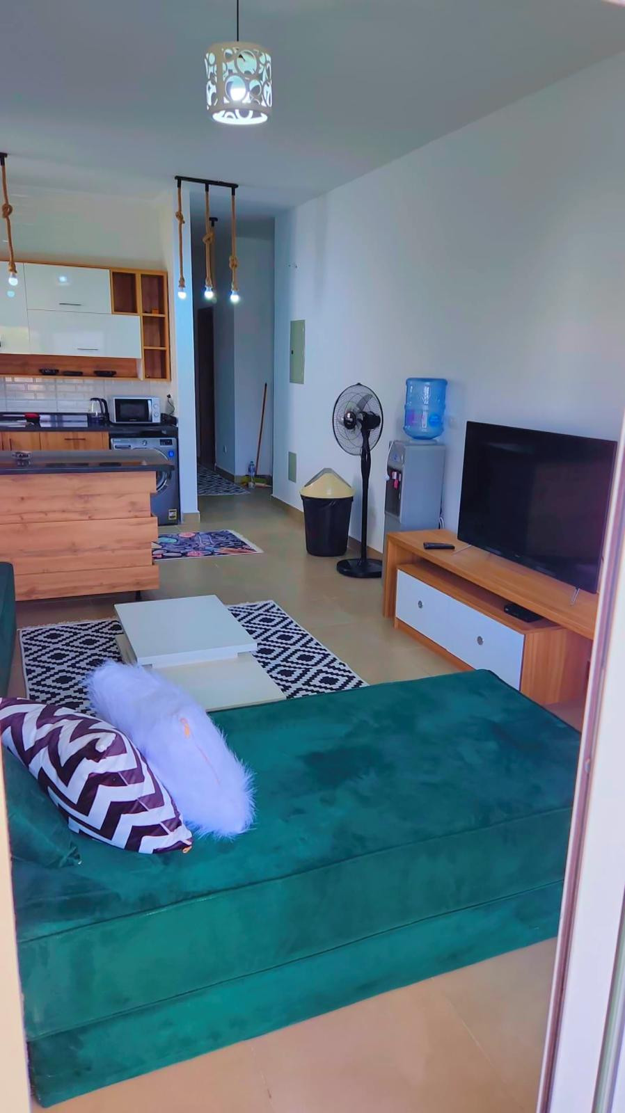 Renzo -   Property 938