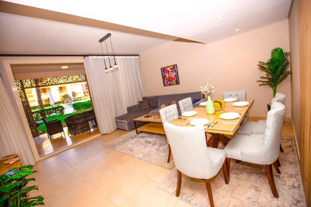 Renzo -   Property 962