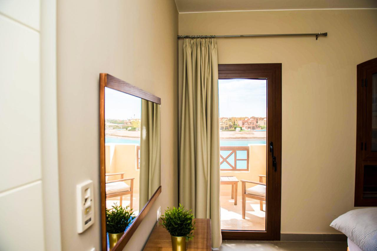 Renzo -   Property 974