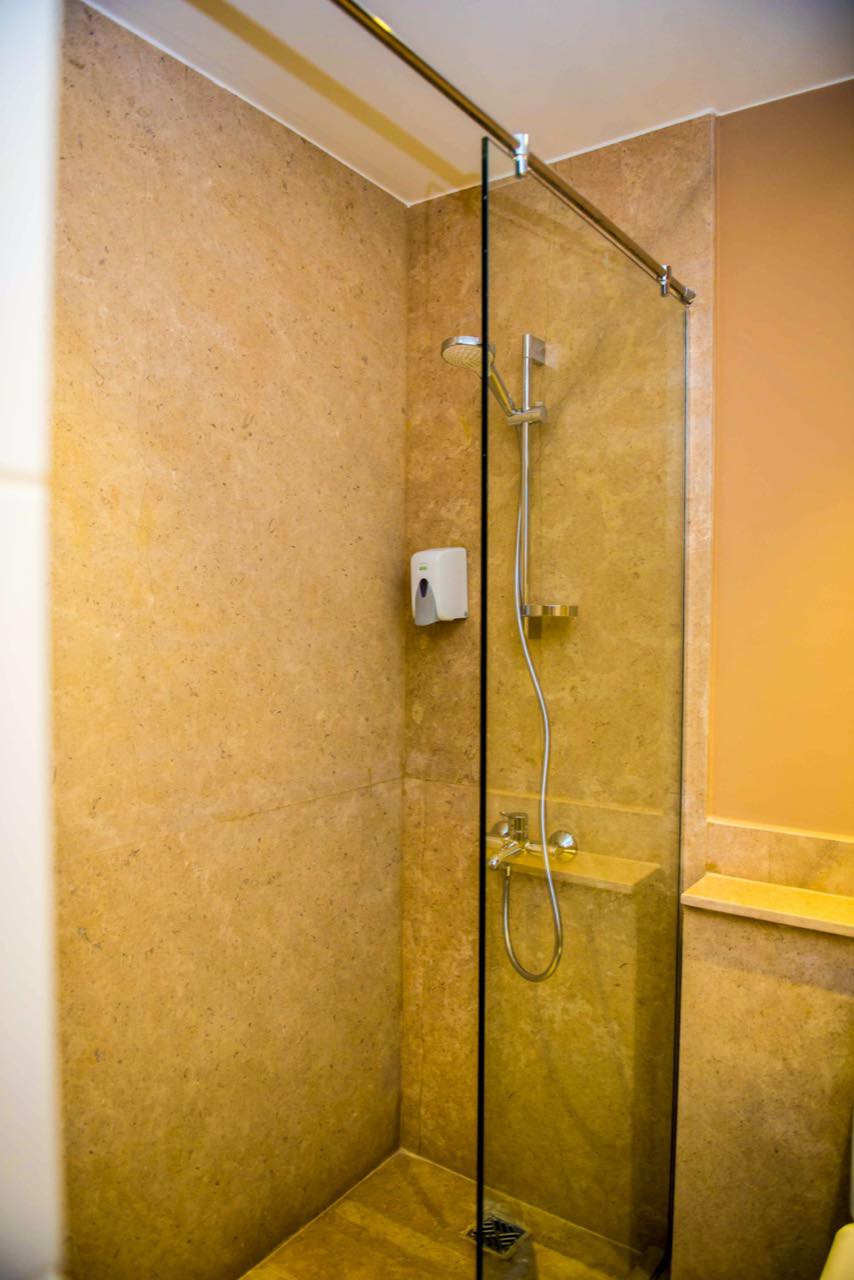 Renzo -   Property 974