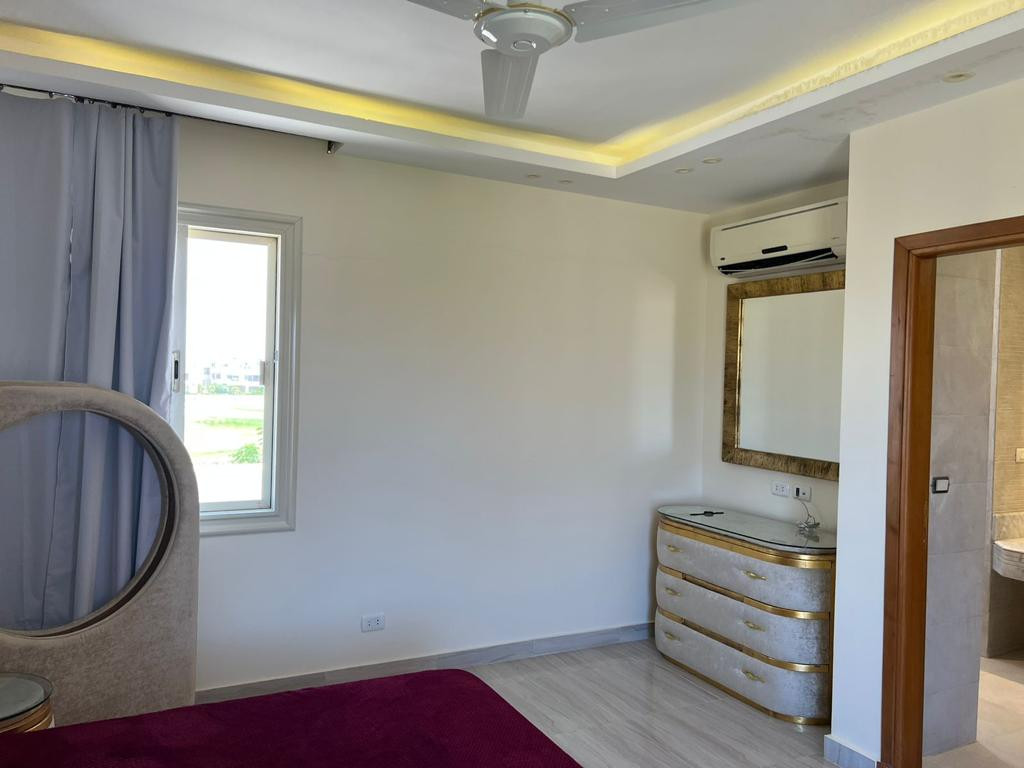 Renzo -   Property 982