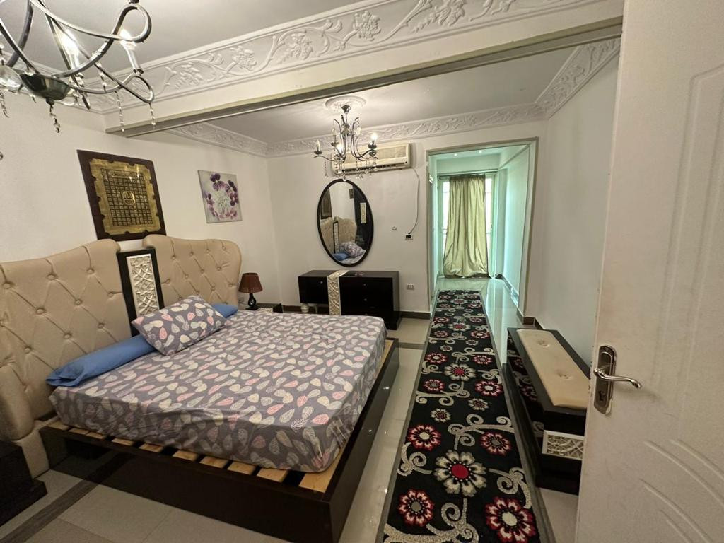 Renzo -   Property 983