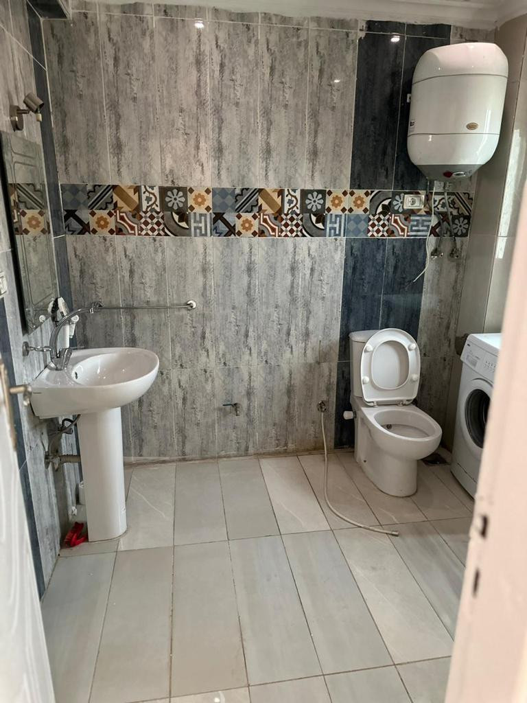 Renzo -   Property 983