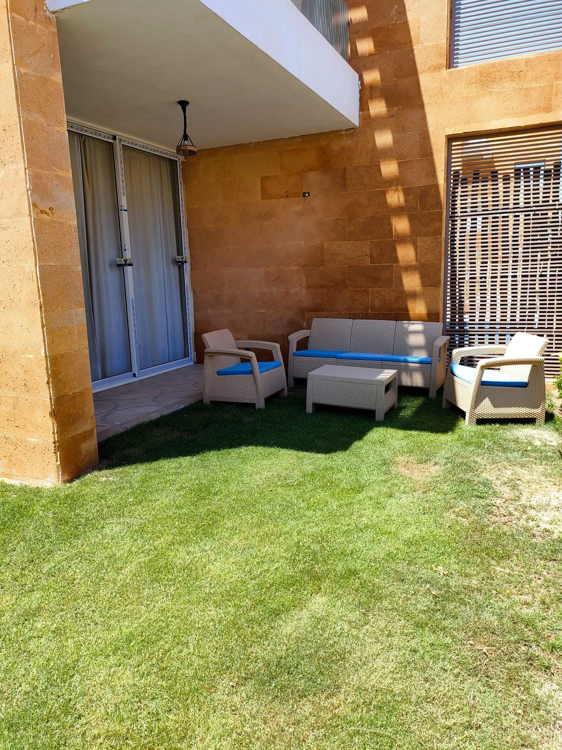 Renzo -   Property 961