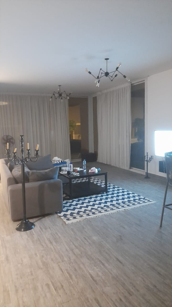 Renzo -   Property 961