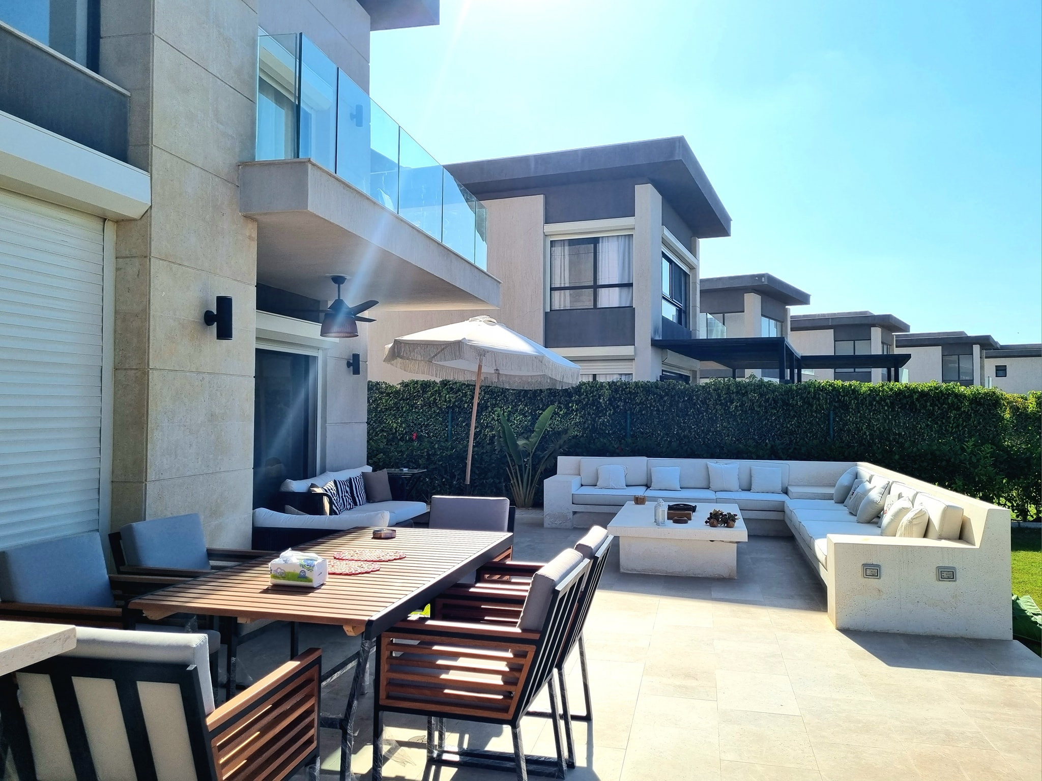  - رنزو Property 998