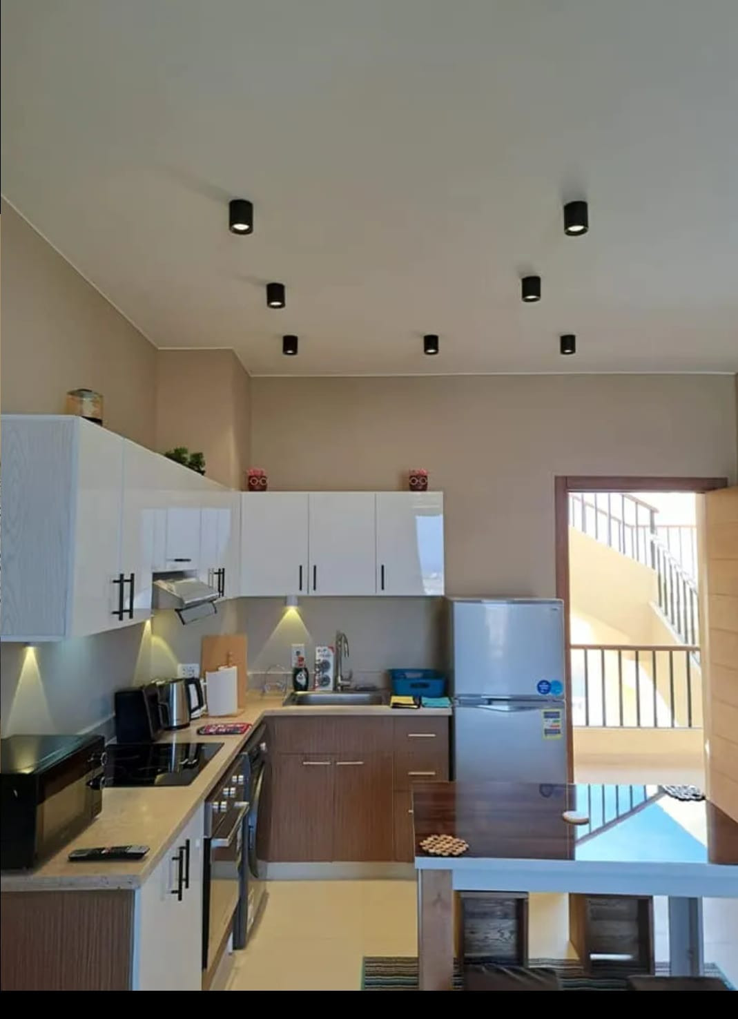 Renzo -   Property 999