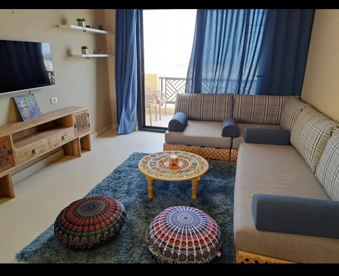 Renzo -   Property 999