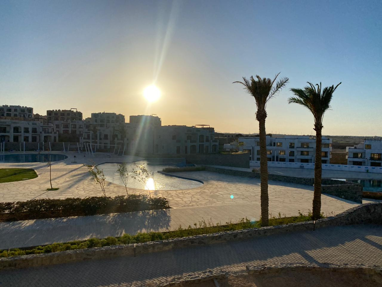 Renzo -   Property 999