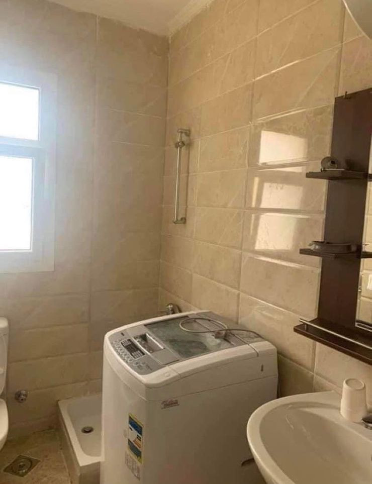 Renzo -   روف للإيجار في ستيلا سيدي عبدالرحمن الساحل الشمالي