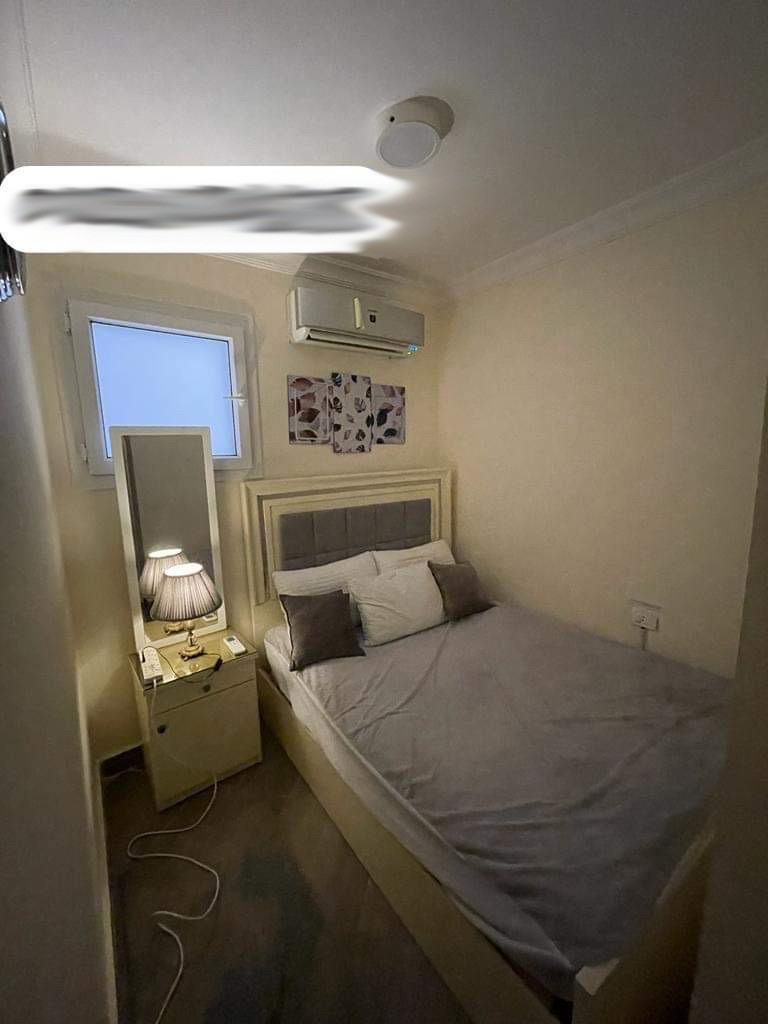 Renzo -   Property 988