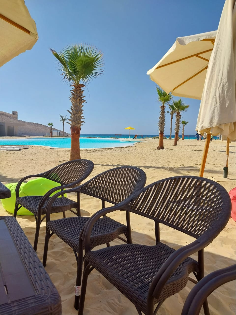 كابينة فى سوان ليك الساحل الشمالى