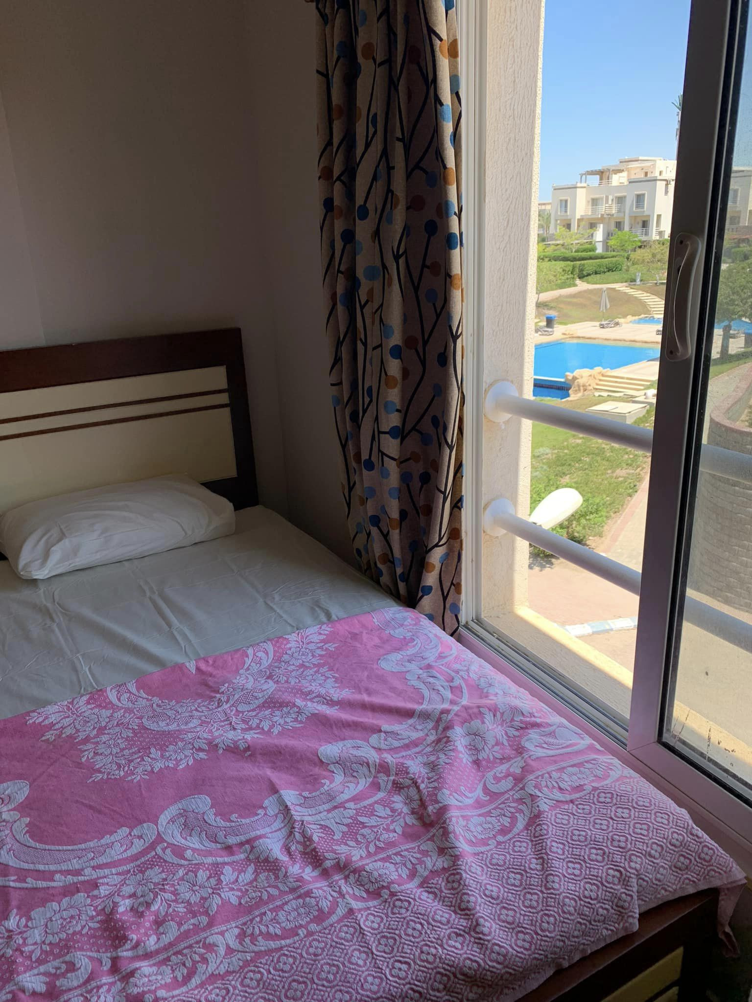 Renzo -   شالية يطل على حمام سباحة مباشرة فى أمواج