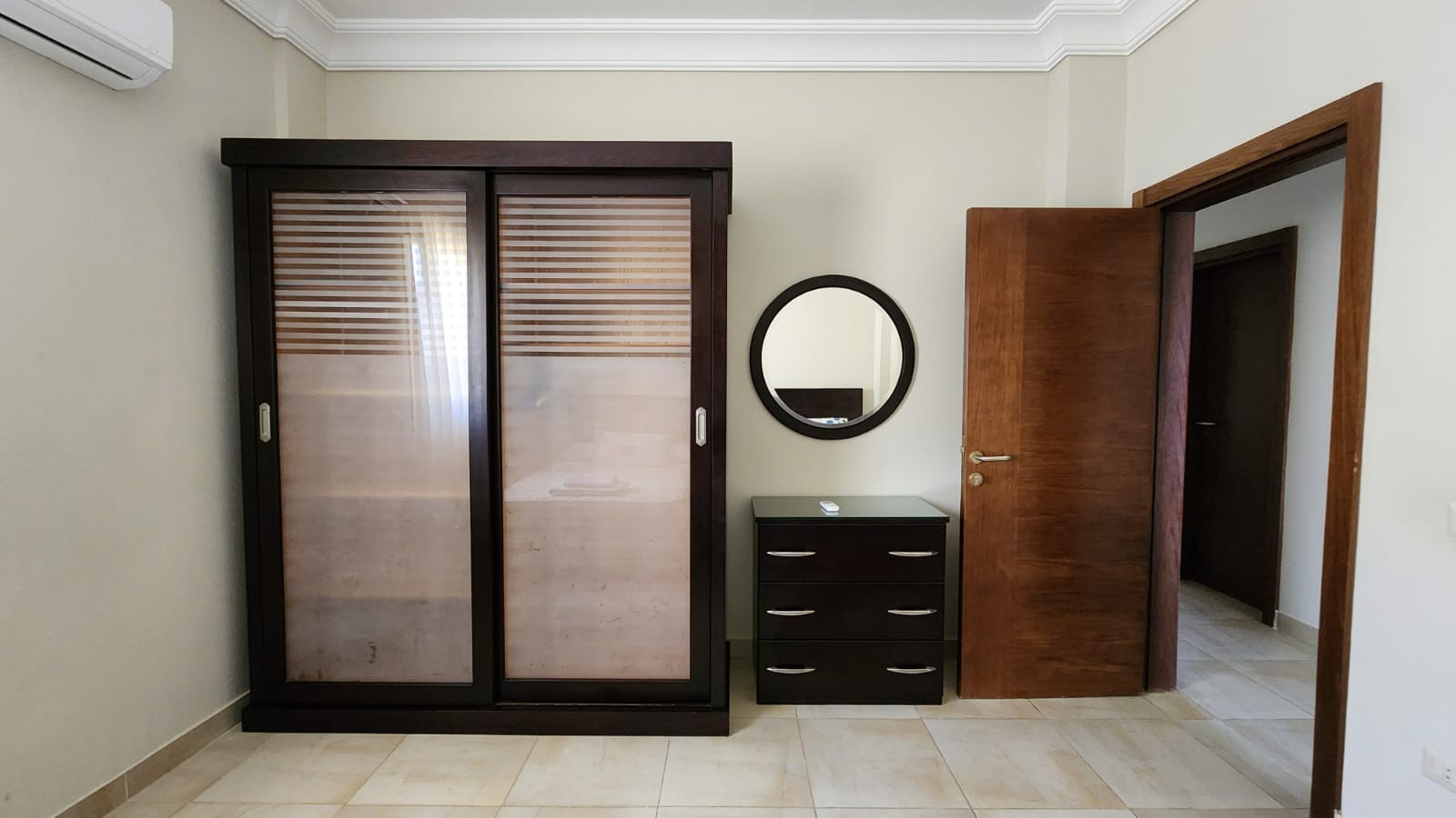 Renzo -   Property 1048