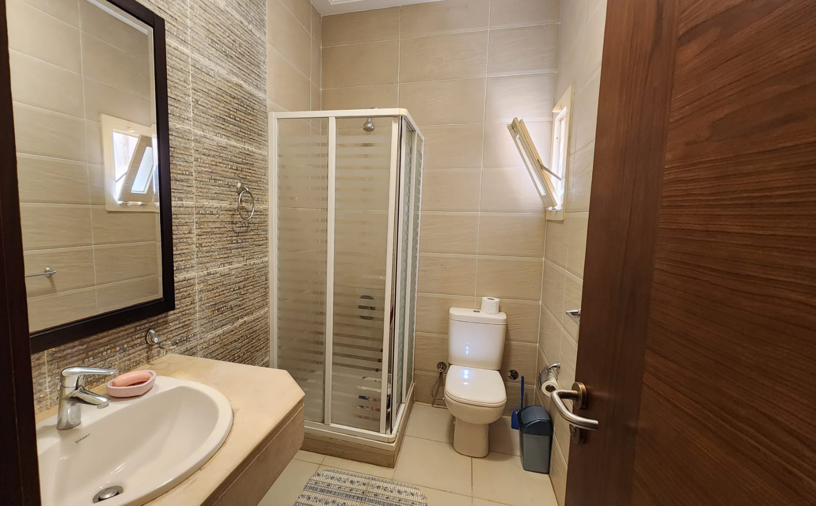 Renzo -   Property 1048