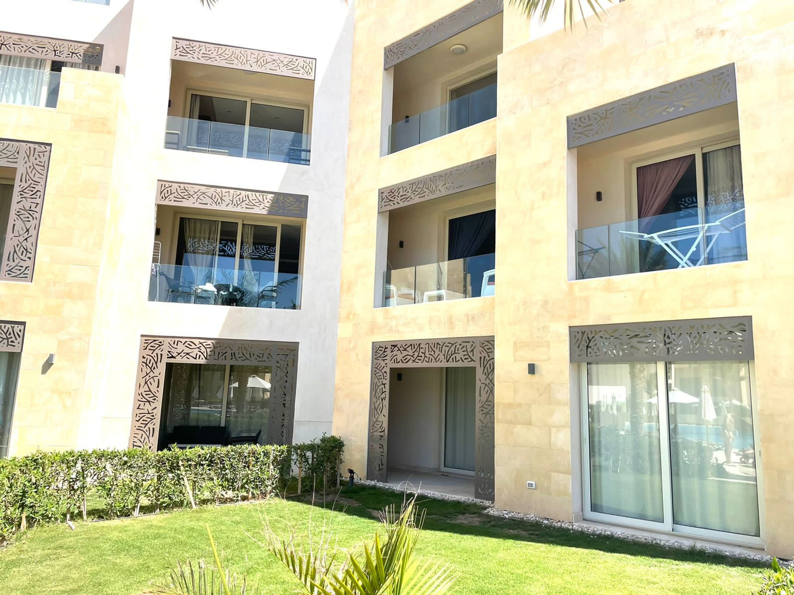 Renzo -   Property 1080